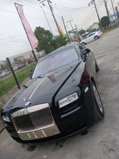 Rolls Royce Phantom 2015.